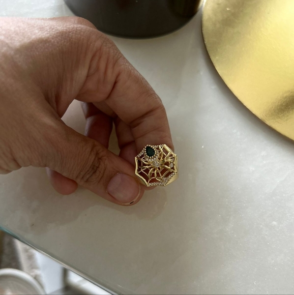 Jewelry - Picture 1 of 4